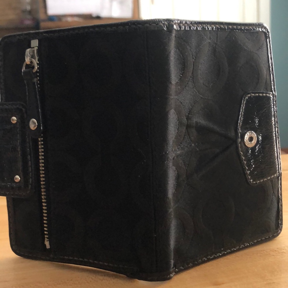 Wallet - Picture 2 of 3